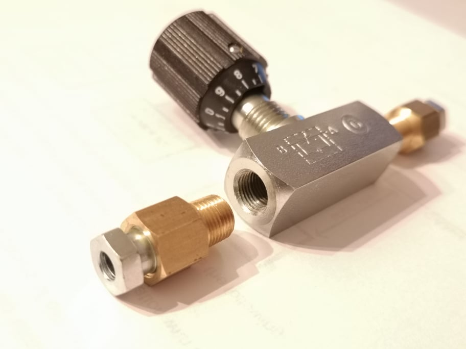 Clutch Flow control valve
