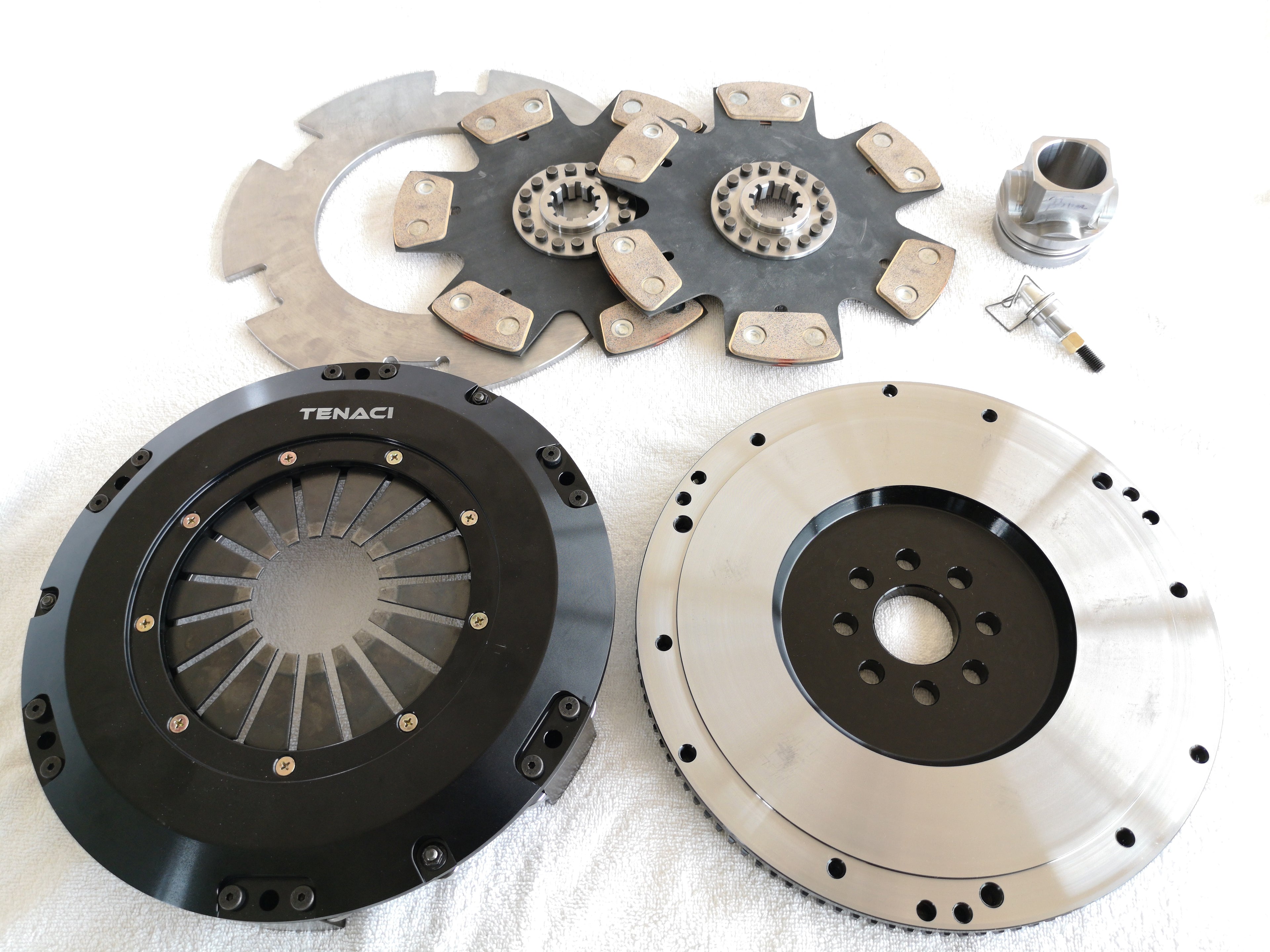Tenaci BMW M5x/S5x Twin 240mm clutch kit