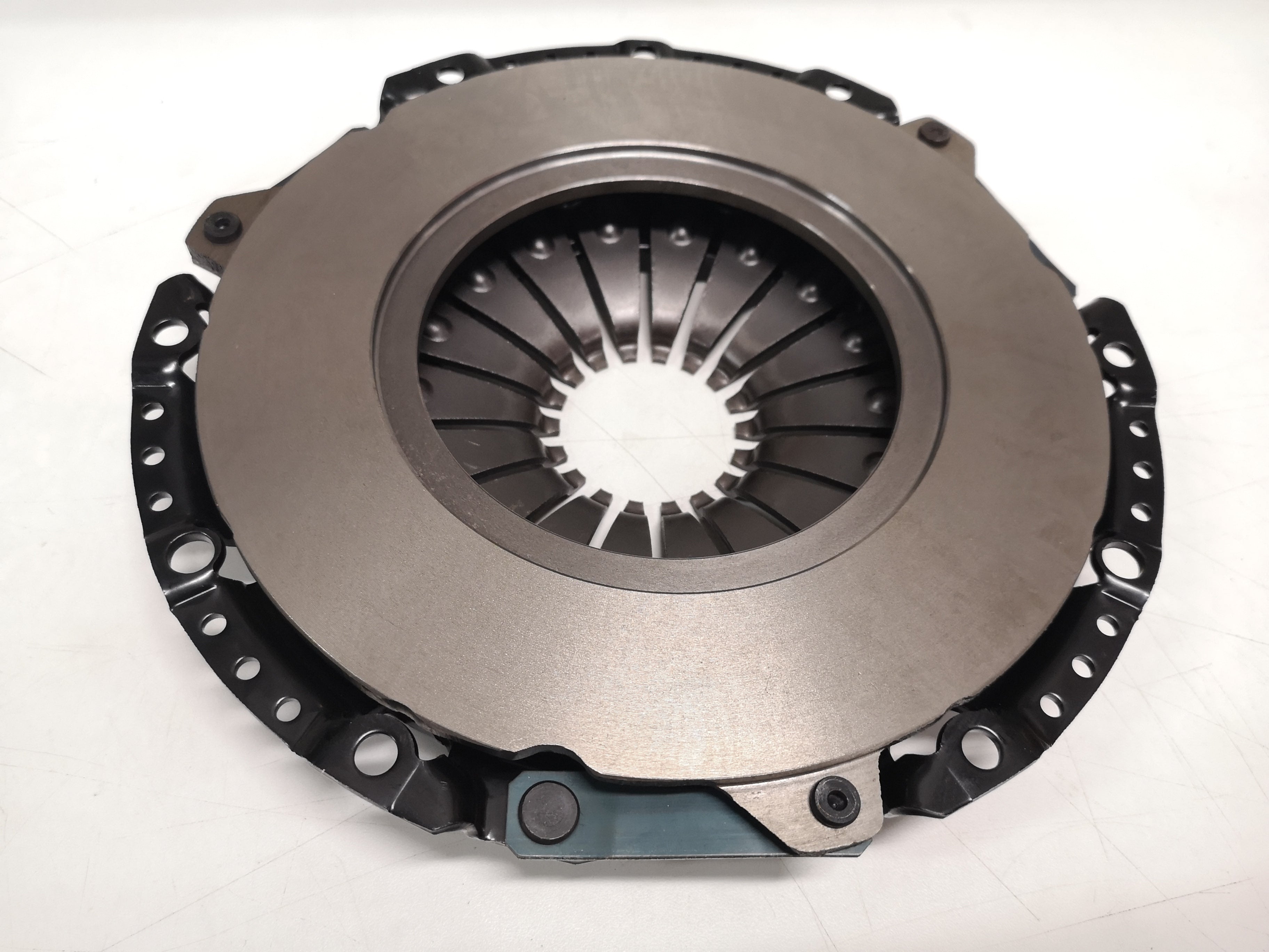 Tenaci Black 240mm Clutch